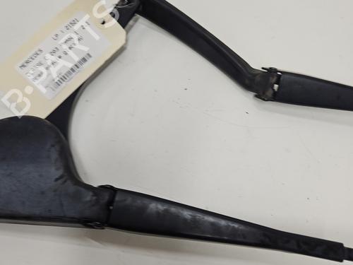 Front windshield wiper arm MERCEDES-BENZ C-CLASS (W203) C 220 CDI (203.006) | BP30115930C143