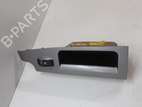Used Right rear window switch KIA SORENTO I (JC) 2.5 CRDi 4WD (140 hp) 22107040