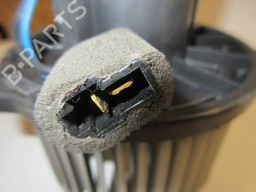 Used Heater blower motor HYUNDAI H-1 / STAREX Bus (A1) 2.5 TCi (99 hp) 21271944