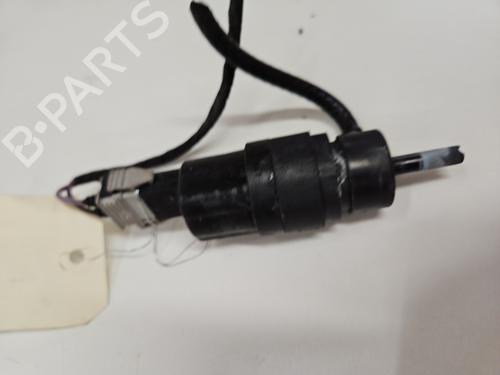 Used Washer pump Washer pump BMW 7 (E32) 730 i, iL V8 (218 hp) 30715490 30715490