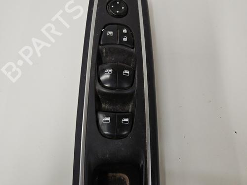 Used Left front window switch Left front window switch NISSAN MICRA V (K14) 1.0 IG-T 100 (101 hp) 33565592 33565592