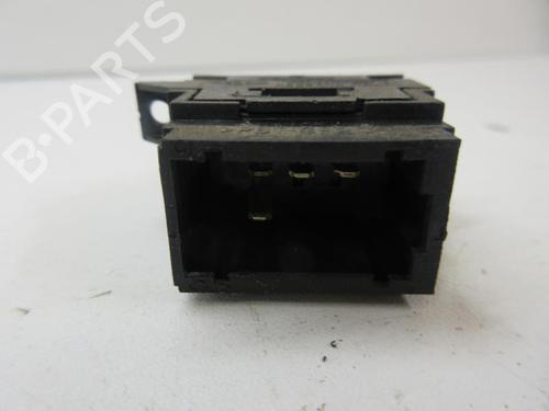 Used Switch Switch RENAULT ESPACE III (JE0_) 2.2 dCi (JE0K) (130 hp) 25267230 25267230