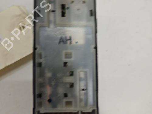 Used Left front window switch Left front window switch NISSAN MICRA IV (K13K, K13KK) 1.2 (80 hp) 30604325 30604325