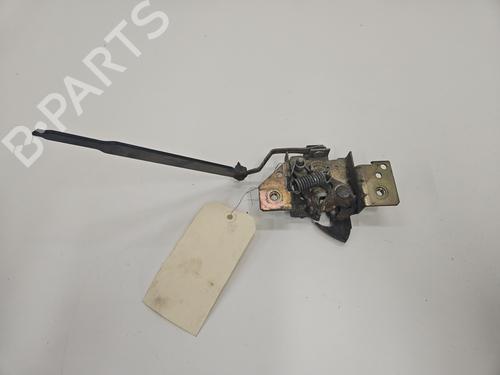 Serrure capot FORD FIESTA V (JH_, JD_) 1.3 (69 hp) 31698489