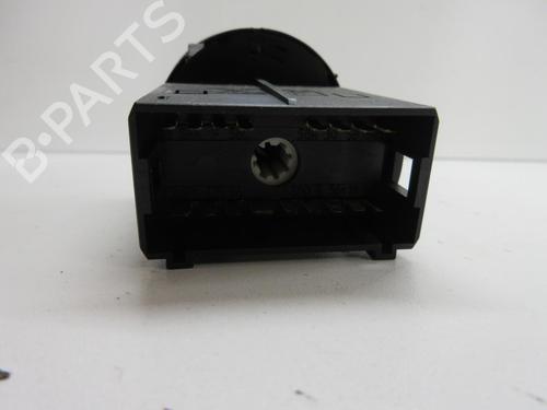 Used Headlight switch Headlight switch VW POLO IV (9N_, 9A_) 1.4 TDI (70 hp) 22108789 22108789