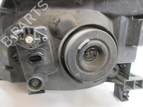 Right headlight NISSAN X-TRAIL I (T30) 2.2 Di 4x4 | BP20891689C29 