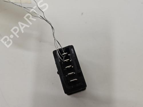 Mando elevalunas delantera derecho Mando elevalunas delantera derecho RENAULT ESPACE II (J/S63_) 2.1 TD (J633, J634, J/S635, J/S63D) (88 hp) 37007487 37007487