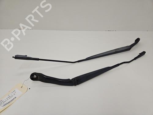 Used Front windshield wiper arm NISSAN QASHQAI / QASHQAI +2 I (J10, NJ10, JJ10E) 1.5 dCi (110 hp) 25879601