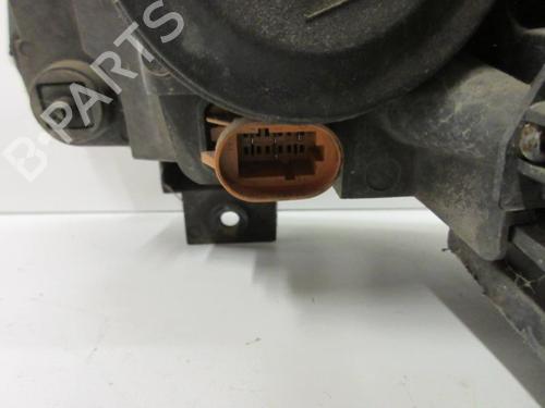 Used Right headlight RENAULT ESPACE III (JE0_) 3.0 V6 24V (JE0G, JE0R) (190 hp) 25267235