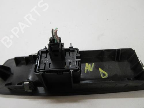 Used Right front window switch RENAULT LAGUNA III Grandtour (KT0/1) 2.0 dCi (KT01, KT08, KT09, KT0K, KT12, KT1D, KT1W) (150 hp) 20897806