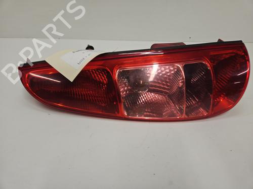 Fanale posteriore destro PEUGEOT 807 (EB_) 2.2 HDi (163 hp) 31698406