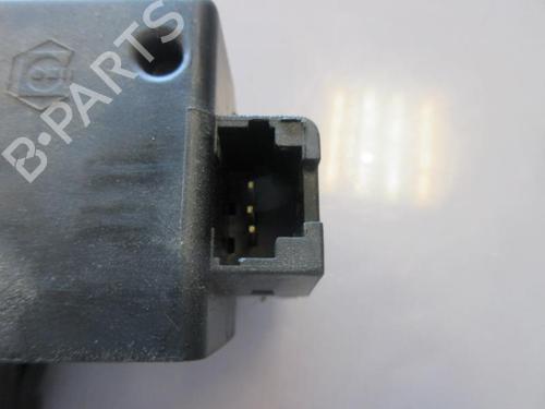 tailgate-lock-peugeot-1007-km_-14-hdi-793473-2005-20907048 main image