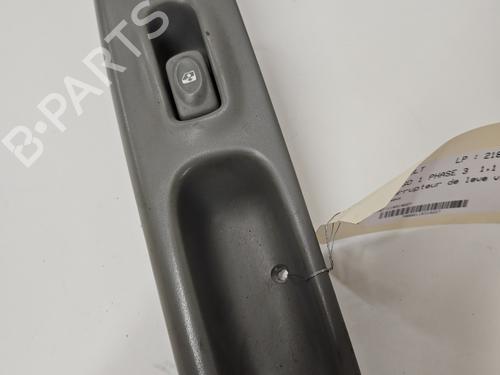 Used Right front window switch RENAULT TWINGO I (C06_) 1.2 (C066, C068) (58 hp) 31243594