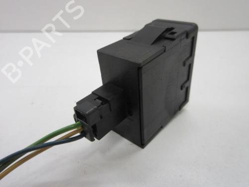 Used Headlight switch Headlight switch PEUGEOT 5008 (0U_, 0E_) 1.6 HDi (110 hp) 20897627 20897627