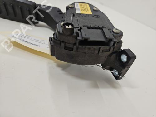 pedal-porsche-cayenne-9pa-2002-2003-2004-2005-2006-2007-2008-2009-2010-26678686 main image