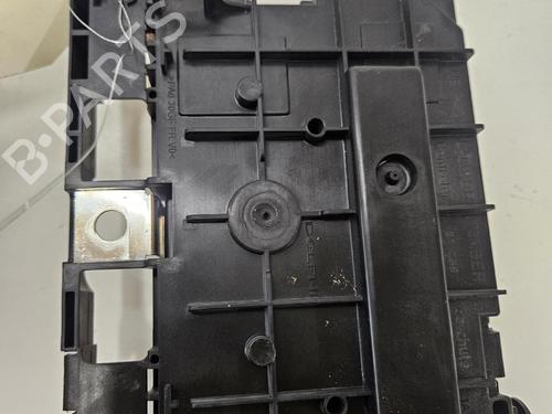 Used Fuse box Fuse box 36479210 36479210