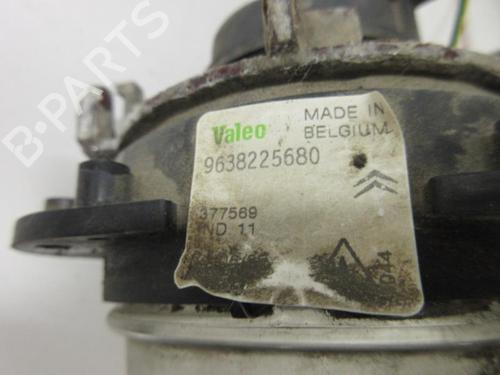 Used Right front fog light CITROËN XSARA PICASSO (N68) 2.0 HDi (90 hp) 20889146