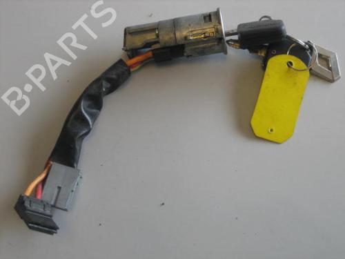Used Ignition barrel RENAULT CLIO I (B/C57_, 5/357_) 1.9 D (65 hp) 22105118