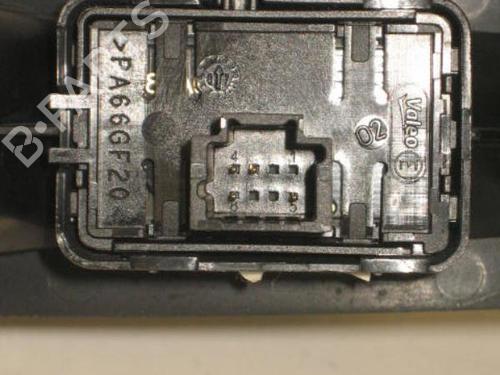 Used Left rear window switch Left rear window switch RENAULT LAGUNA III (BT0/1) 2.0 dCi (BT01, BT08, BT09, BT0E, BT0K, BT12, BT1C, BT1D,... (150 hp) 20897920 20897920
