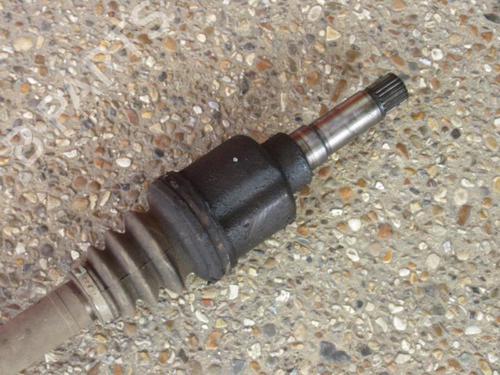 Used Right front driveshaft Right front driveshaft PEUGEOT 1007 (KM_) 1.4 HDi (68 hp) 20907071 20907071