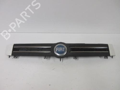 Used Grille FIAT PANDA (169_) 1.3 D Multijet (169.AXC1A) (70 hp) 20906715