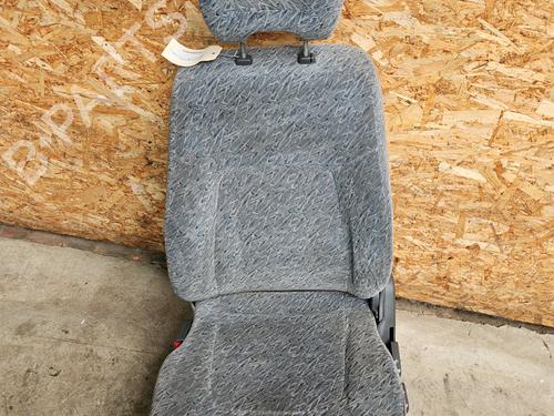 Sæde venstre fortil MITSUBISHI PAJERO II (V3_W, V2_W, V4_W, V5_W) 2.8 TD (V46W, V26W) (125 hp) 31592099