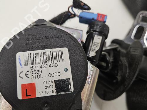 front-left-seatbelt-renault-megane-iv-hatchback-b9amn_-2015-36571802 main image