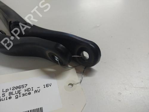 Front windshield wiper arm PEUGEOT 208 II (UB_, UP_, UW_, UJ_) 1.5 BlueHDI 100 | BP20893845C143 