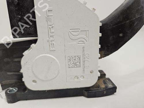 Used Pedal Pedal 36816446 36816446