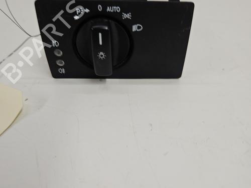 Used Headlight switch MERCEDES-BENZ B-CLASS Sports Tourer (W245) B 160 (245.231) (95 hp) 28445527
