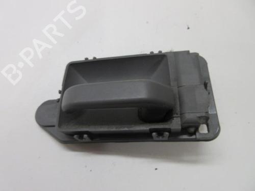 Højre bagtil invendig håndtag PEUGEOT 205 II (20A/C) 1.4 (75 hp) 22107374