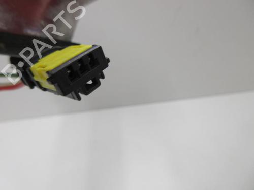 right-tailgate-light-peugeot-607-9d-9u-22-hdi-6351n2-2000-20906360 main image