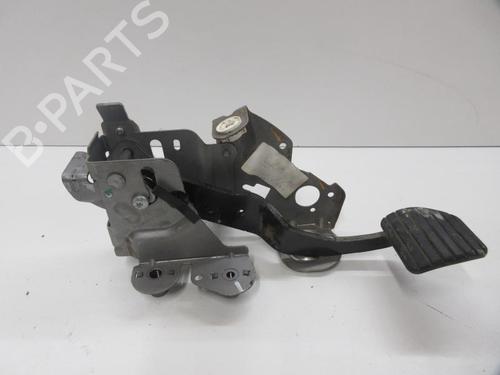 Used Break pedal RENAULT SCÉNIC III (JZ0/1_) 1.5 dCi (106 hp) 20889758