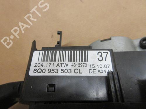 Used Steering column stalk Steering column stalk VW POLO IV (9N_, 9A_) 1.4 TDI (80 hp) 20902643 20902643