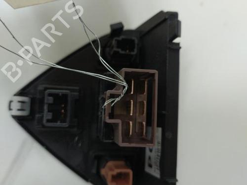 Used Warning switch Warning switch RENAULT KOLEOS I (HY_) 2.0 dCi 4x4 (HY0K) (150 hp) 20905725 20905725