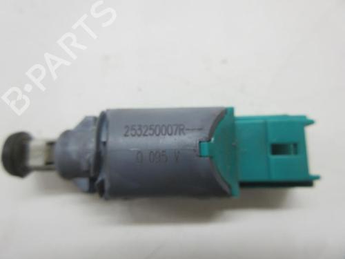 Used Electronic module Electronic module RENAULT SCÉNIC III (JZ0/1_) 1.5 dCi (106 hp) 20889740 20889740