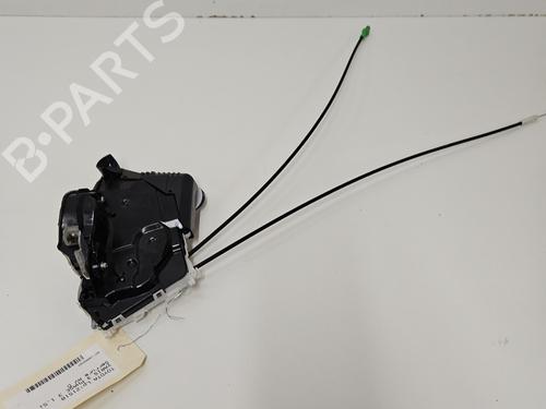 Used Front right lock TOYOTA YARIS (_P13_) 1.5 Hybrid (NHP130_, NHP130) (101 hp) 27096767
