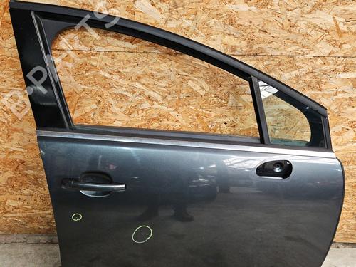 Used Right front door PEUGEOT 5008 (0U_, 0E_) 1.6 HDi (112 hp) 31818976