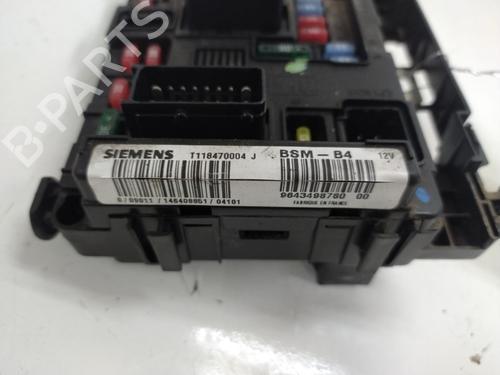 Used Fuse box Fuse box CITROËN C3 I (FC_, FN_) 1.4 HDi (68 hp) 20899143 20899143