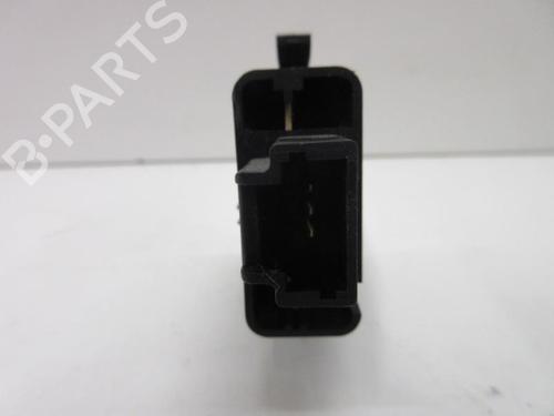 Used Lights ECU Lights ECU RENAULT LAGUNA II (BG0/1_) 1.9 dCi (BG1A, BG1W, BG0G) (110 hp) 22107145 22107145