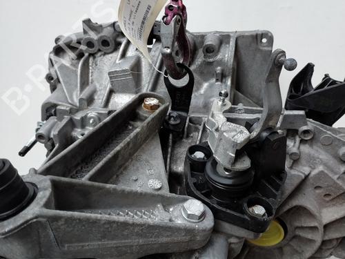 Used Gearbox Gearbox RENAULT CLIO III (BR0/1, CR0/1) 1.2 16V (BR02, BR0J, BR11, CR02, CR0J, CR11) (75 hp) 22696685 22696685