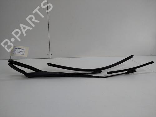 Used Front windshield wiper arm RENAULT CLIO IV (BH_) 1.5 dCi 75 (75 hp) 22438520