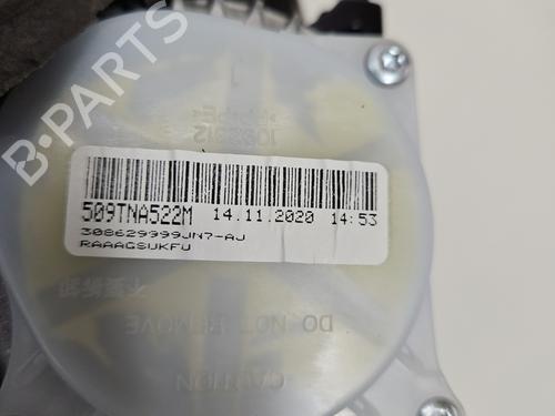 rear-right-seatbelt-renault-kadjar-ha_-hl_-2015-29300917 main image