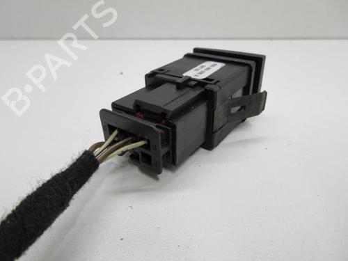Used Warning switch VW POLO (9N_, 9A_) 1.4 TDI (75 hp) 20908806
