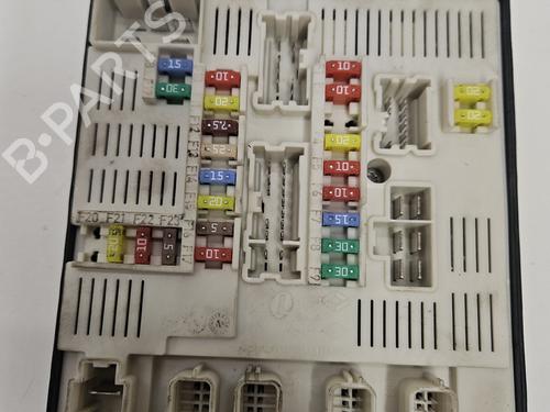 fuse-box-renault-megane-iii-hatchback-bz01_-b3_-2008-36344576 main image