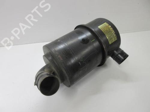 Used Air filter box RENAULT TRAFIC Van (T_, P_, V_) 2.5 D (75 hp) 22107671