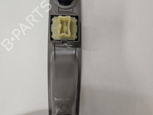 Used Left front window switch Left front window switch RENAULT ZOE (BFM_) ZOE (92 hp) 31934282 31934282