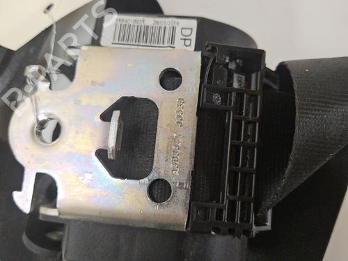 rear-right-seatbelt-dacia-lodgy-js_-2012-27508555 main image