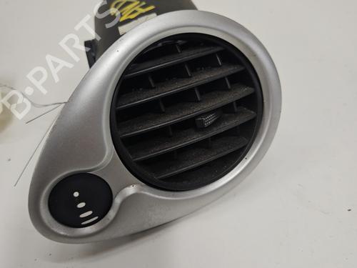 Used Air vent RENAULT CLIO III (BR0/1, CR0/1) 1.2 16V Hi-Flex (BR1U, CR1U) (75 hp) 28029936