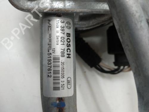 Used Front wipers mechanism Front wipers mechanism FIAT 500X (334_) 1.6 D Multijet (334AXA1B, 334AXA11) (120 hp) 20894214 20894214